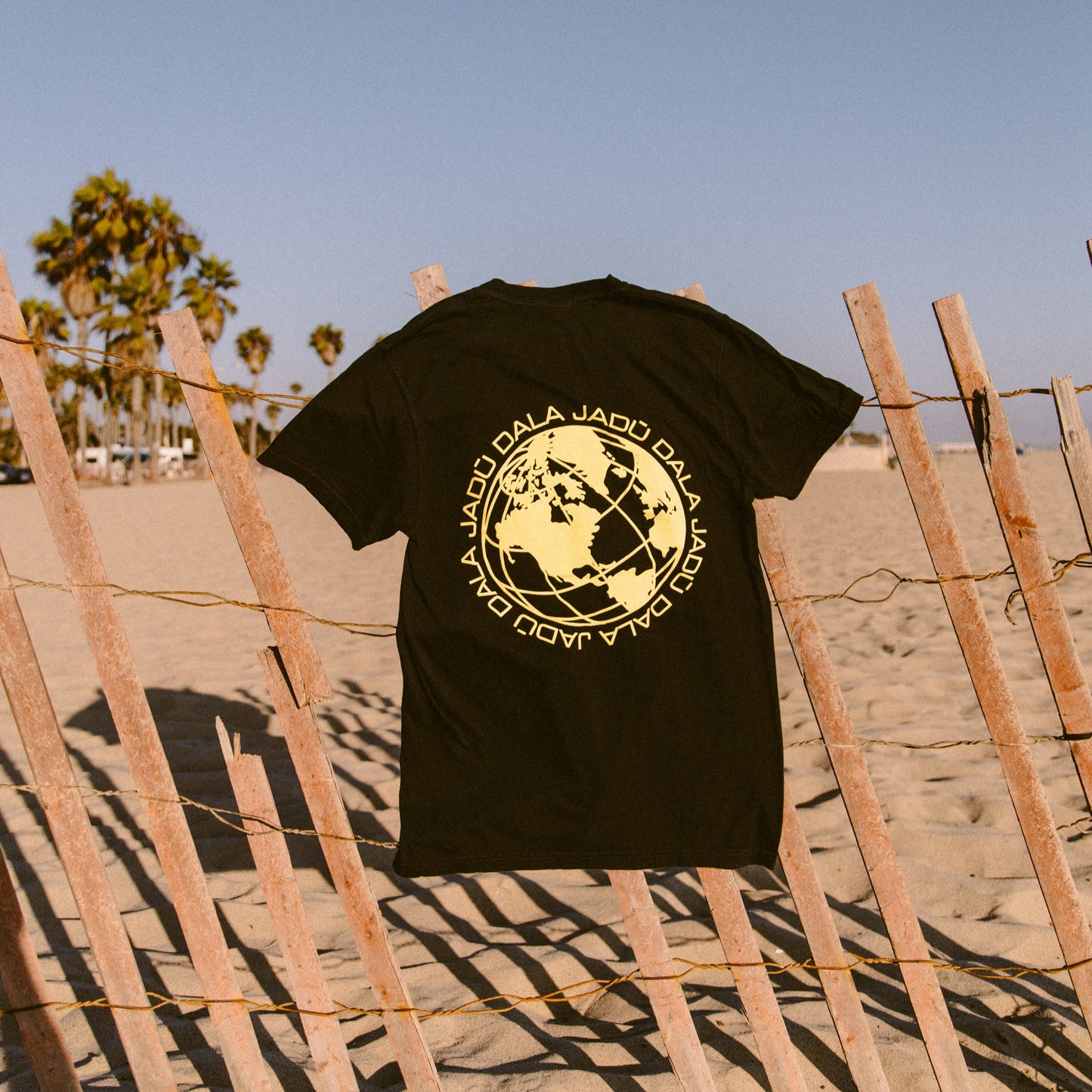 Jadū Globo Tee image 1