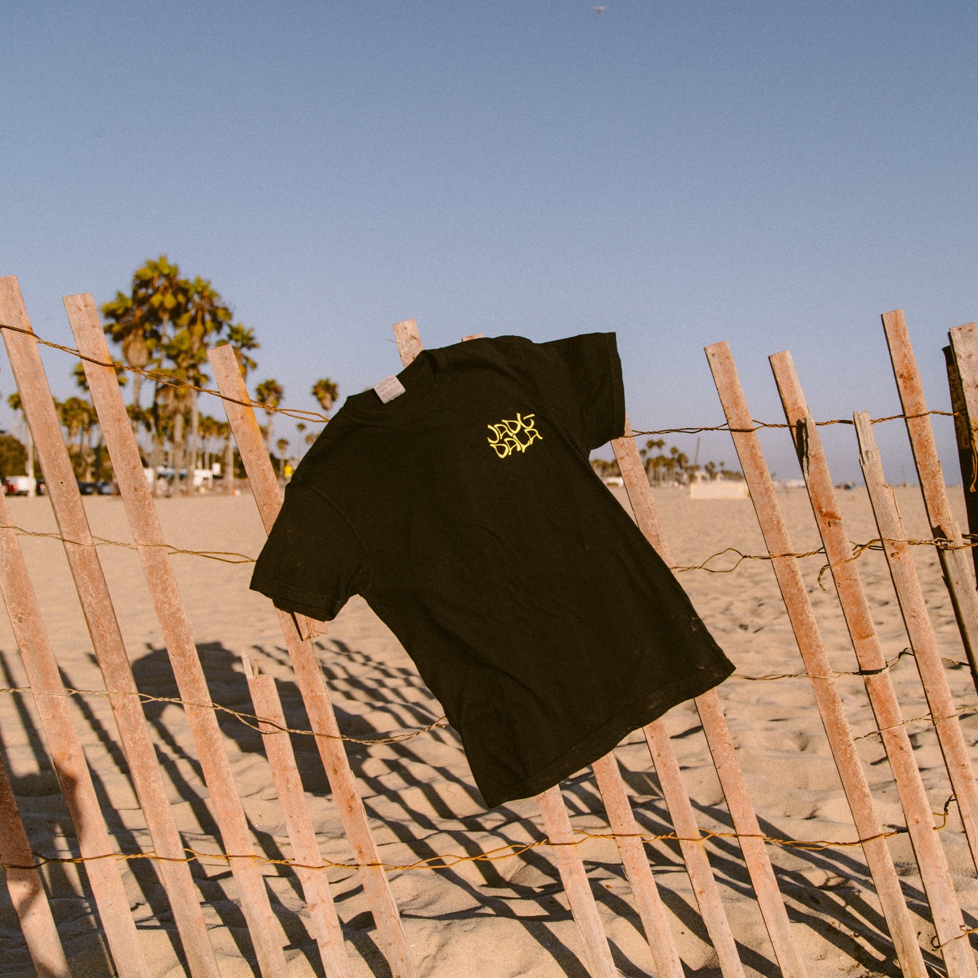 Jadū Globo Tee image 2